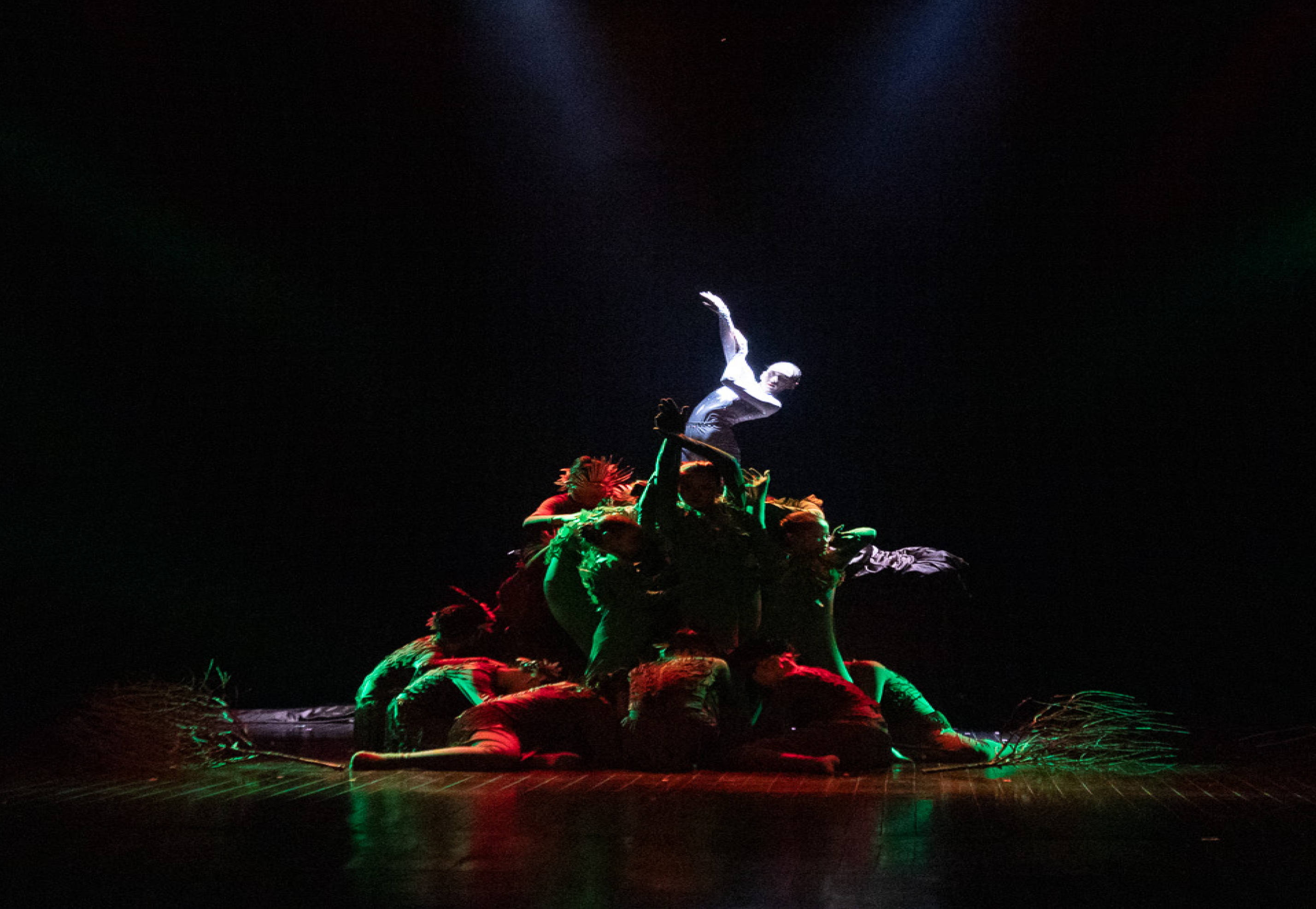 Chiến dịch tạo bàn cân giữa sáng tạo sự kiện nghệ thuật và thúc đẩy doanh số.